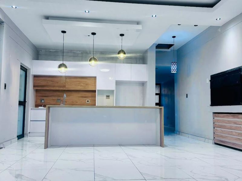 3 Bedroom Townhouse in Matutura - Photo 3