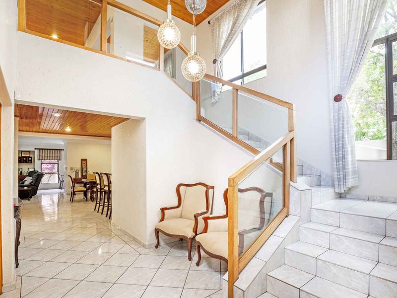 FULLY FURNISHED HOME IN DAINFERN - Photo 3