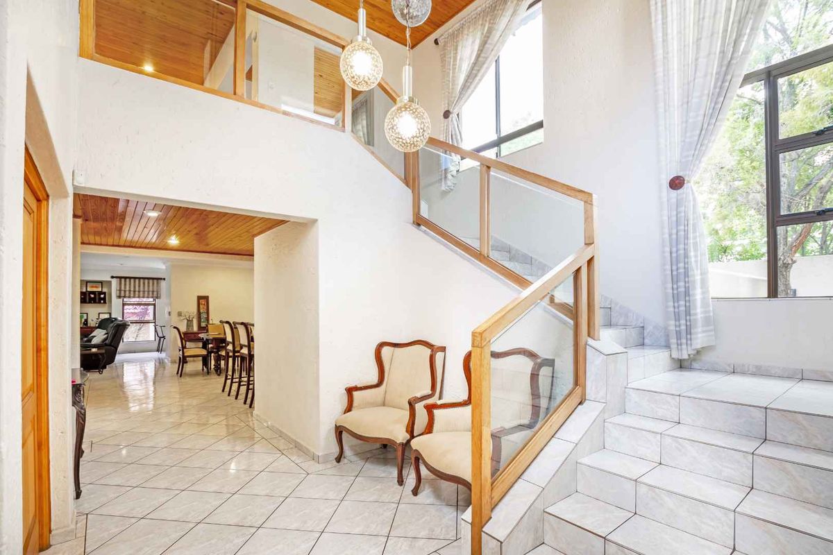 FULLY FURNISHED HOME IN DAINFERN - Photo 3