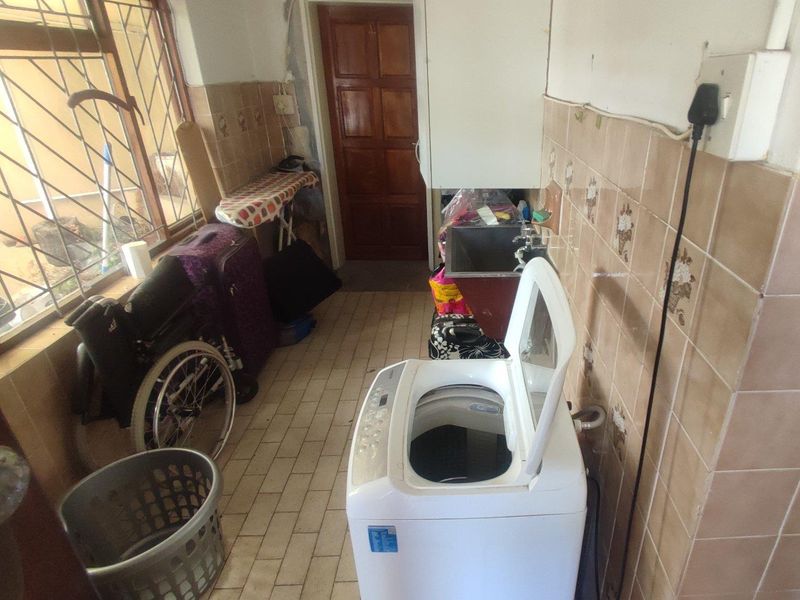 Fully Furnished! Shared House! Single Person! - Photo 6