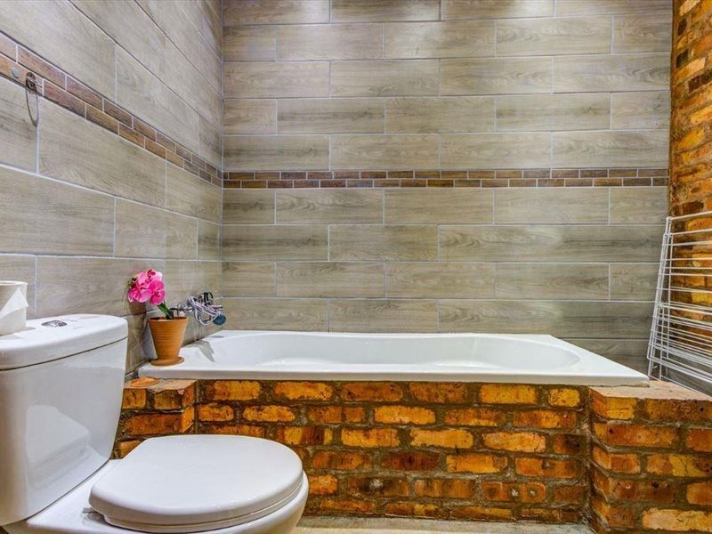 Charming Property in Comet with Flat - Close to EG Jansen and Concordia - Photo 9