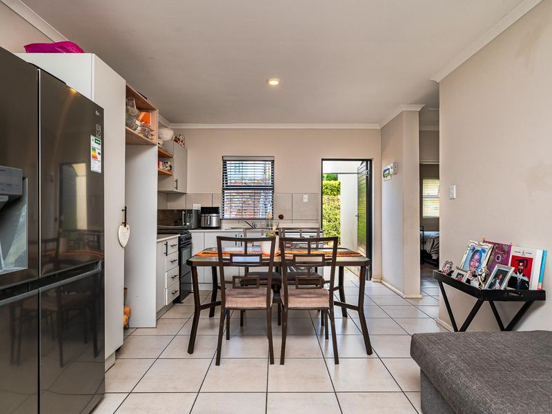 A perfect Blend of Security & Beauty – 3-Bedroom Free-Standing Home - Photo 6