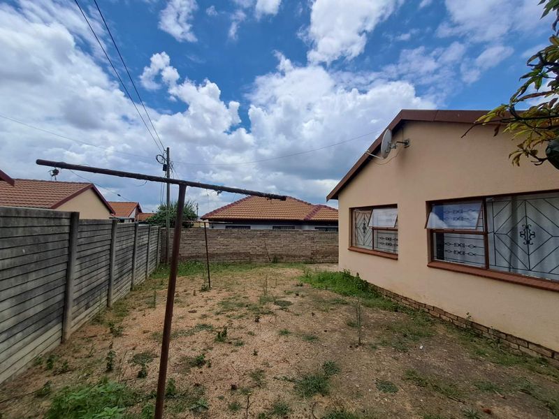 BEAUTIFUL THREE BEDROOM HOUSE AVAILABLE IN OLIEVENHOUTBOSCH - Photo 4
