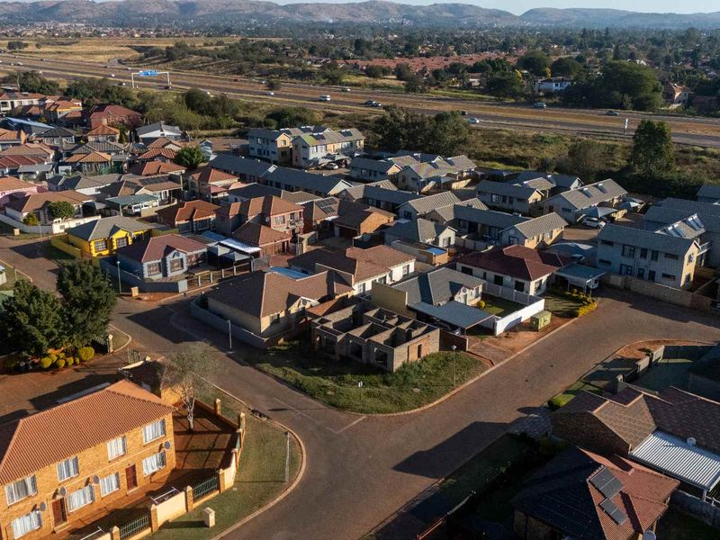 VACANT LAND WITH HALF-BUILT HOUSE FOR SALE IN VILLA CLARINA ESTATE - Photo 2