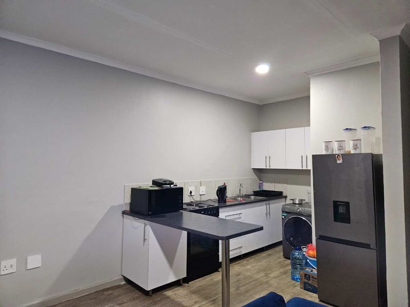 beautiful 2 bedroom town house for sale - Photo 5