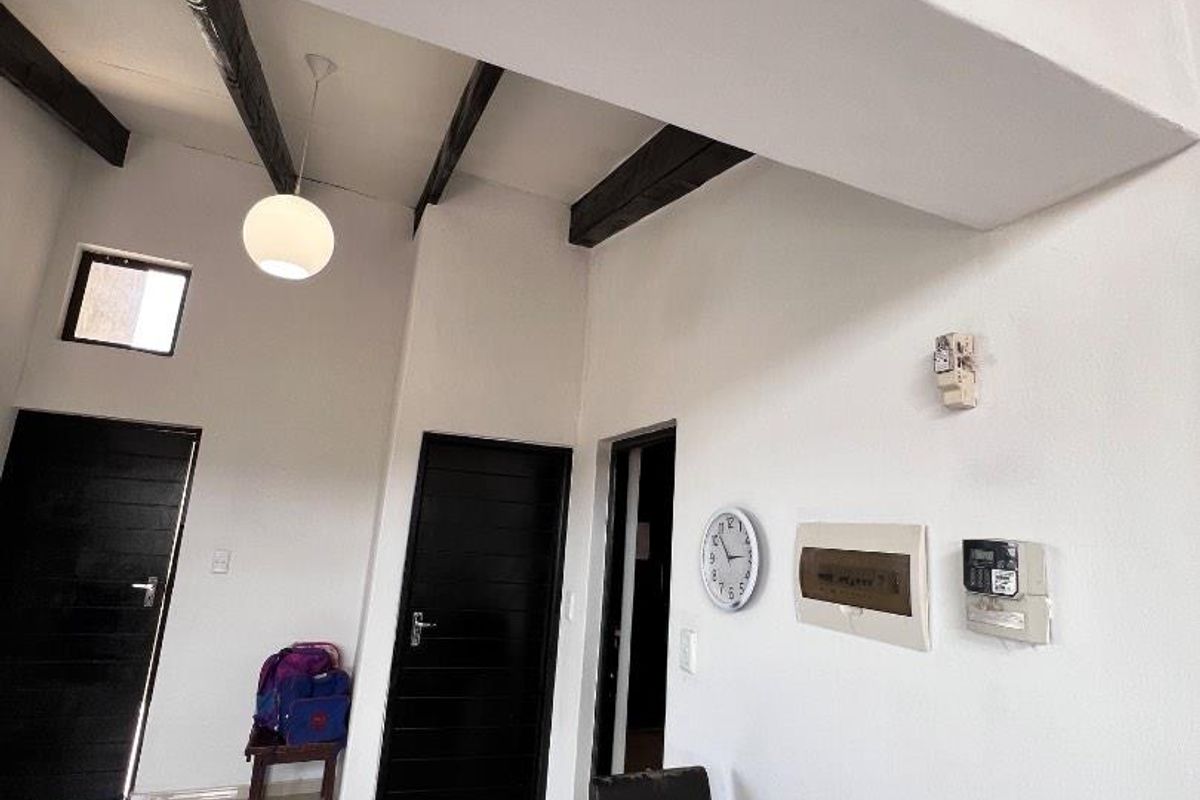 3 Bedroom Townhouse for Sale in Shetu Estate, Otjomuise Ext 4 - Photo 4