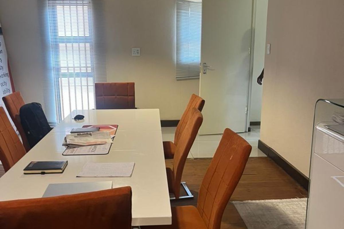 Office For Rent Windhoek West - Photo 4