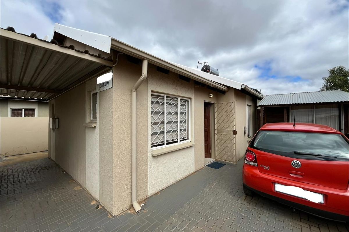 Modern 2 Bedroom Home in Secure Windmill Park Estate - Photo 2