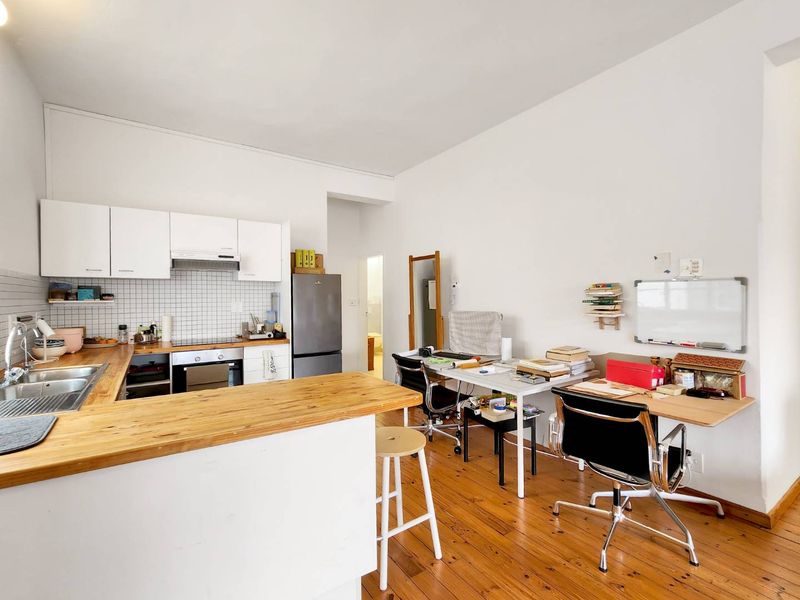 Open-Plan Living, Balcony and Views! - Photo 7