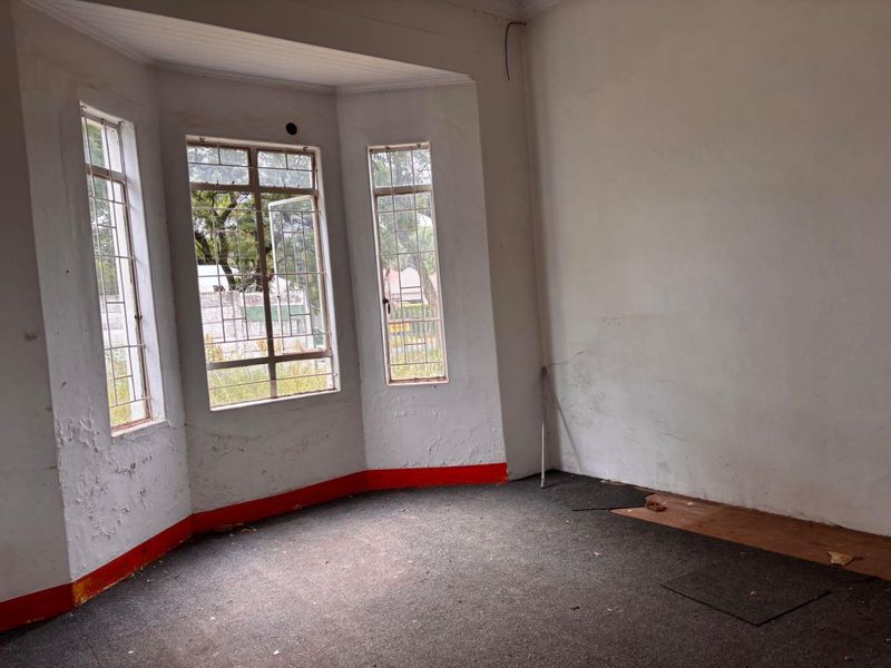 CALLING ALL INVESTORS! PROPERTY FOR SALE IN LEAFY RIVIERA PRETORIA - Photo 9