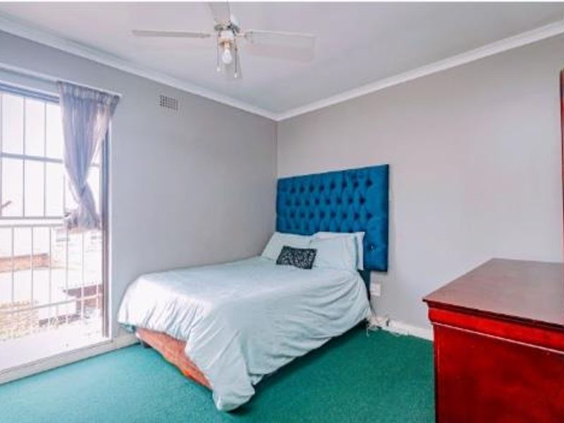 Spacious Family Home in Prime Location - Photo 10