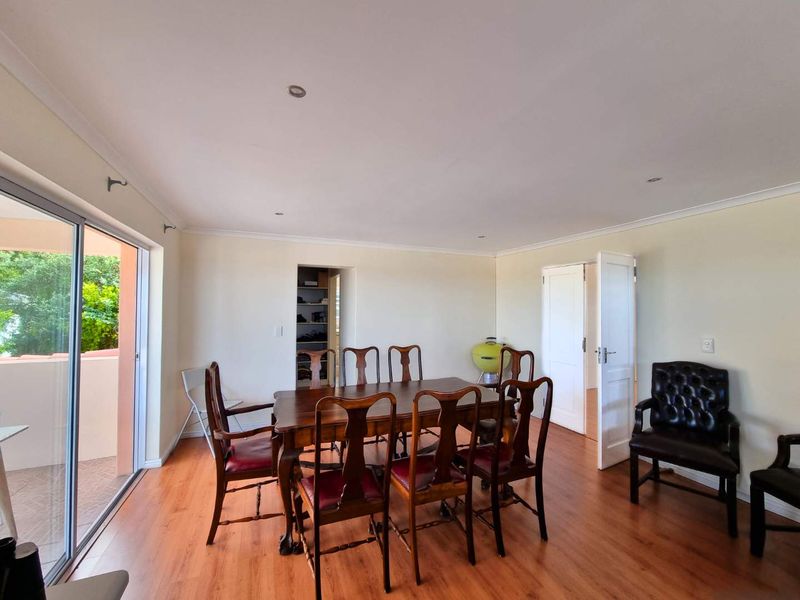 Luxury Family Living with Breathtaking Views - Photo 10