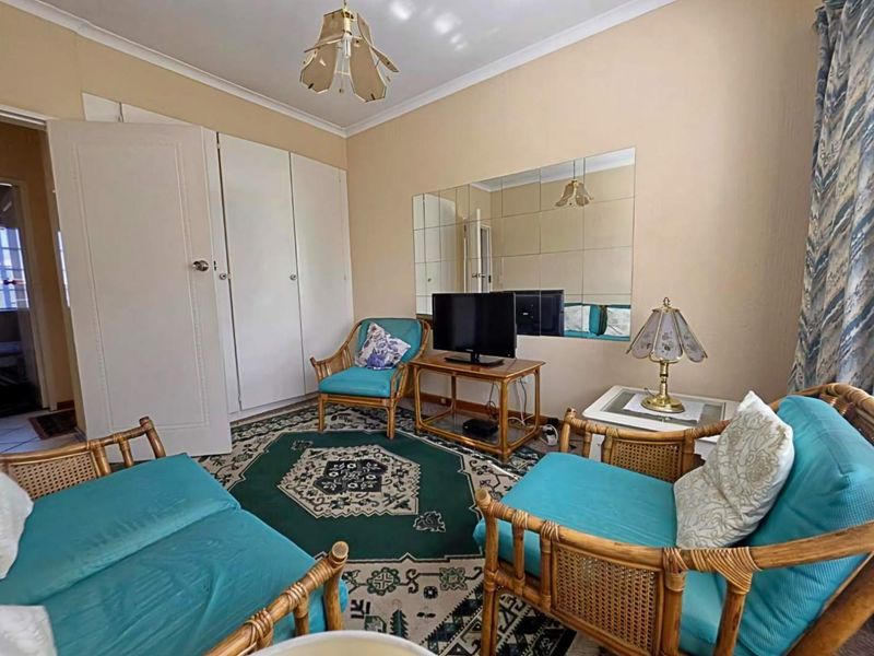 3 Bedroom Townhouse for Sale in New Redruth Alberton - Photo 10