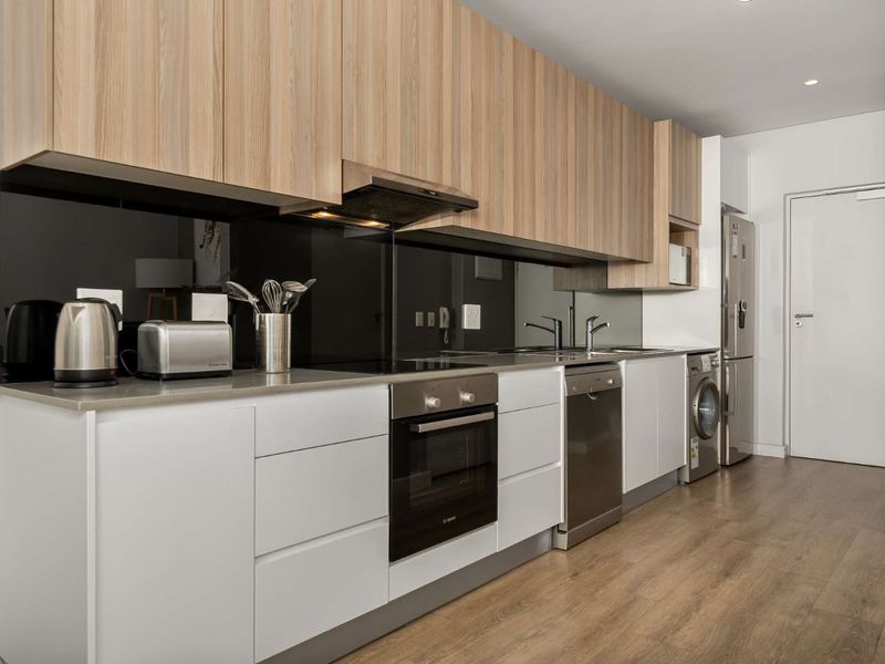 Furnished apartment in Cape Town City Bowl - Photo 2