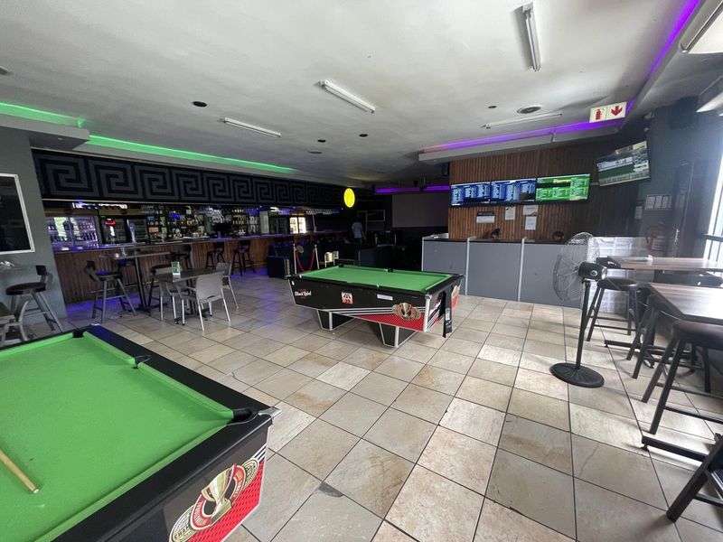 Hendra - Bar / Tote / Restaurant Opportunity To Let – Red Hill Shopping Centre - Photo 4