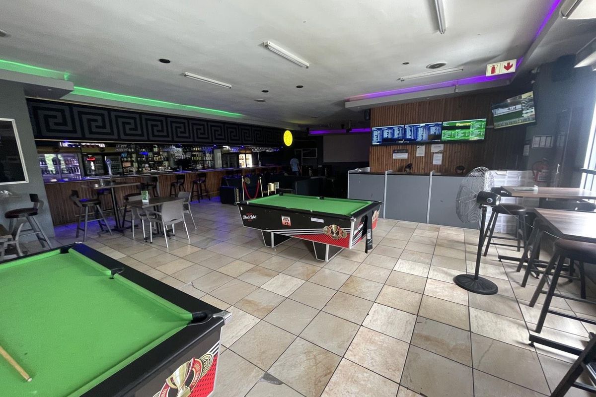 Hendra - Bar / Tote / Restaurant Opportunity To Let – Red Hill Shopping Centre - Photo 4