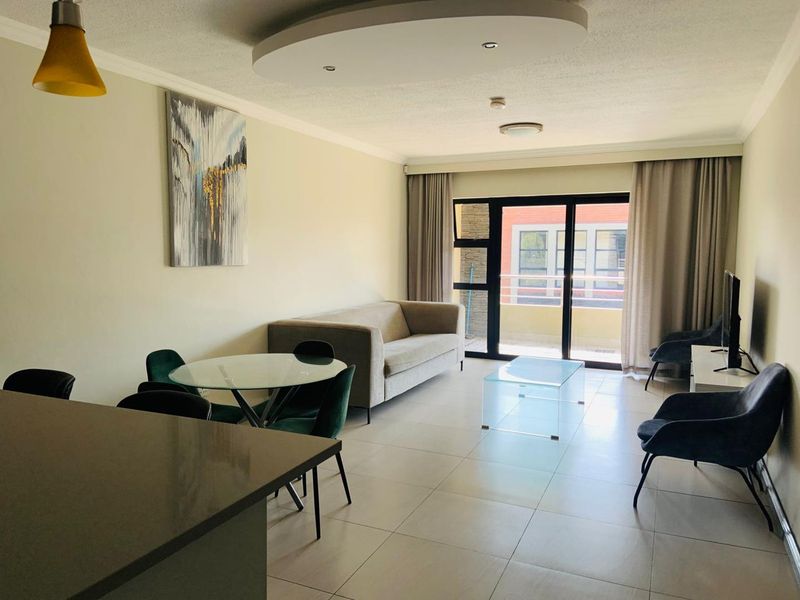 Luxury Two-Bedroom Apartment for Rent - Photo 3