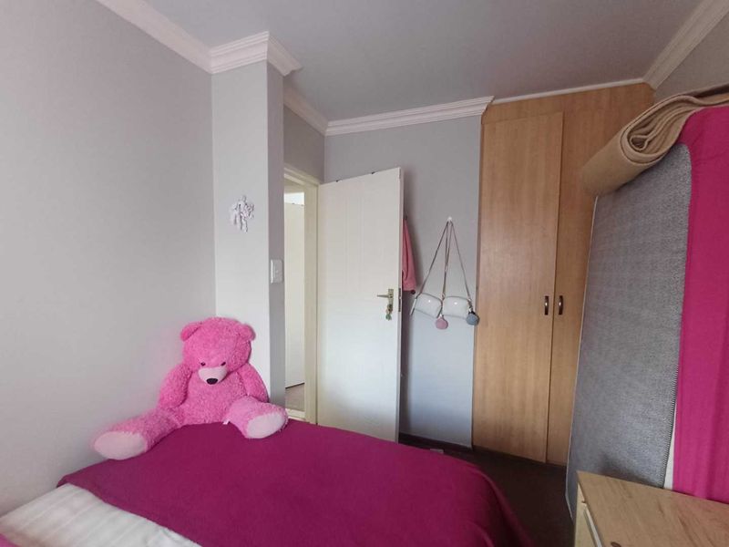 Great opportunity for Investors or First Time Home Buyers - Photo 9