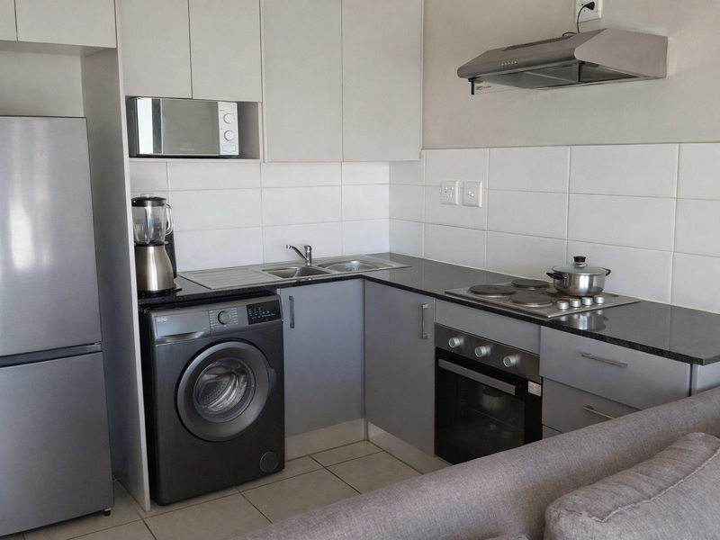 2 Bedroom Apartment for Sale in Milestone View Complex – Perfect Starter Home or Investment Opportunity - Photo 3