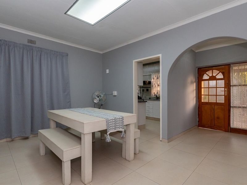 Spacious 3-Bedroom Family Home with Flatlet in Secure Boomed Area Birch Acres - Photo 5