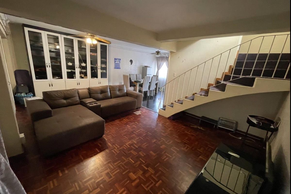 Charming 3-Bedroom Apartment in a Secure Complex - Photo 5