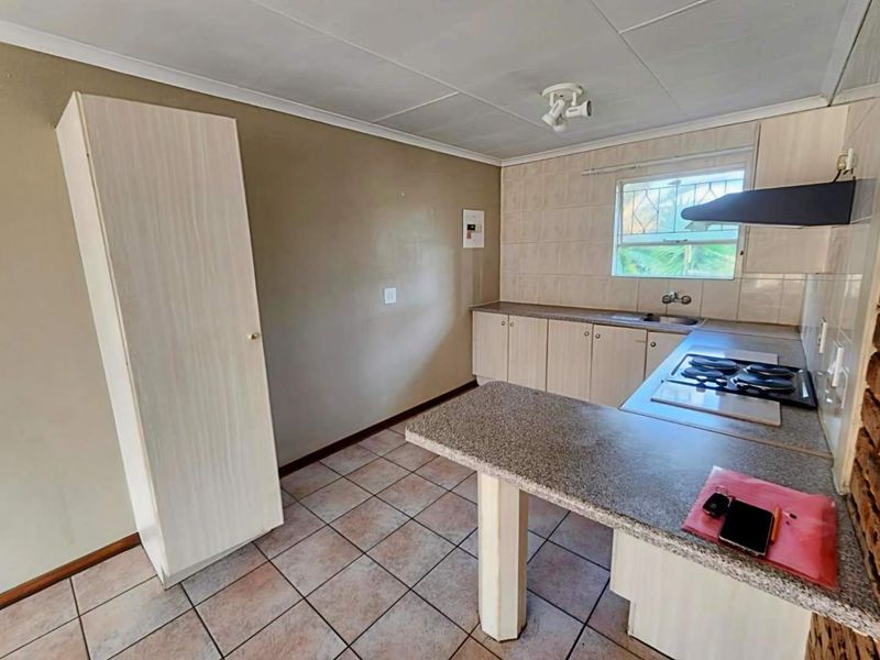 2 Bedroom Townhouse for Sale in New Redruth - Photo 6