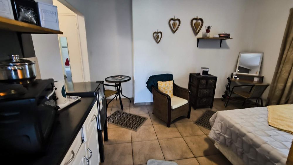 Granny Flat 2