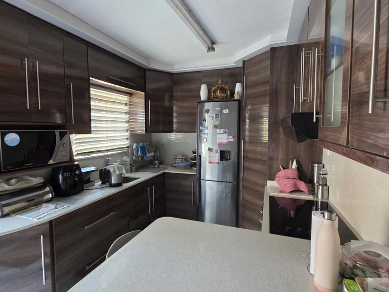 Charming Arena Park Home with Versatile Space &amp; Scenic Views! - Photo 4