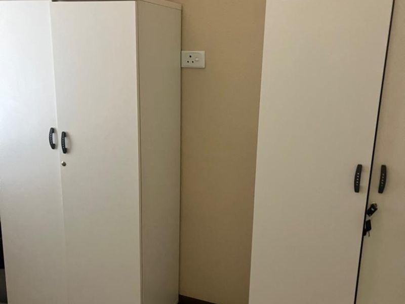 Office space for rent in Windhoek West - Photo 8