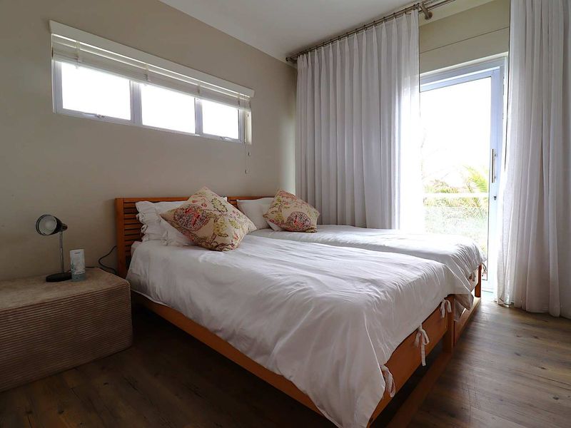 Seafront Fully Furnished Apartment for Rent - Swakopmund Centre - Photo 6