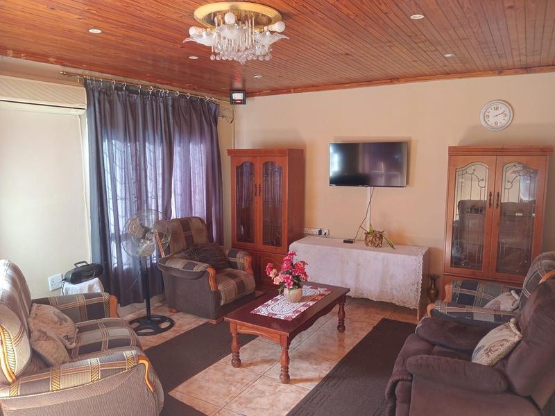 Spacious Family Home R1.3 million & Dual-Income Potential - Photo 2