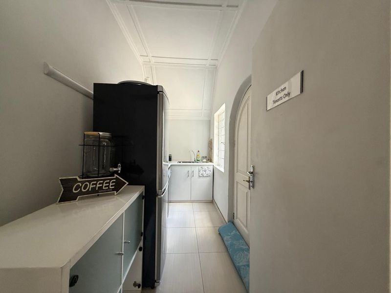 Prime Office Space Available – All-Inclusive Amenities - Photo 3