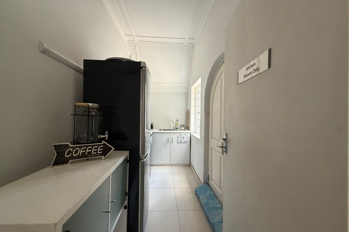 Prime Office Space Available – All-Inclusive Amenities - Photo 3