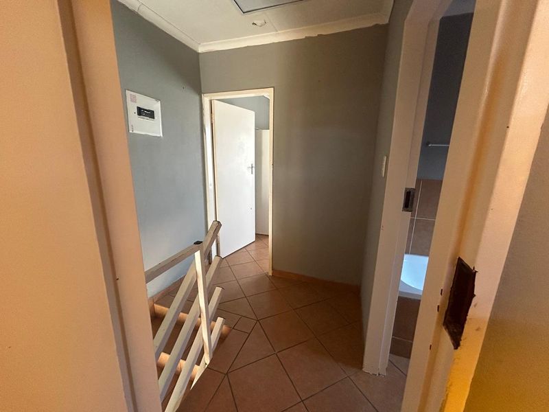 2 Bedroom house in lotus gardens - Photo 5