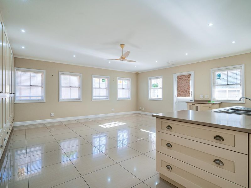 A RARE PRIVATE ESTATE IN THE HEART OF KLOOF! - Photo 10