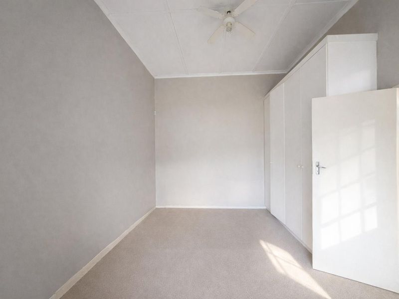 Spacious 5-Bedroom Family Home Within Walking Distance of Schools - Photo 4