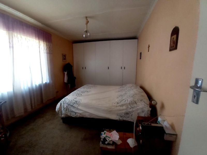 A SPACIOUS HOUSE - Photo 8