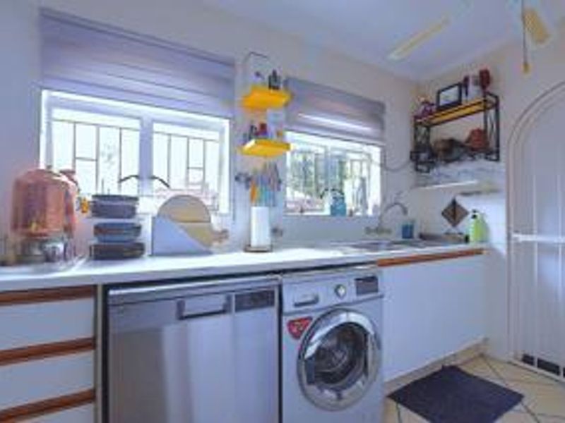 Two Bedroom Townhouse for Sale in Rivonia - Photo 8