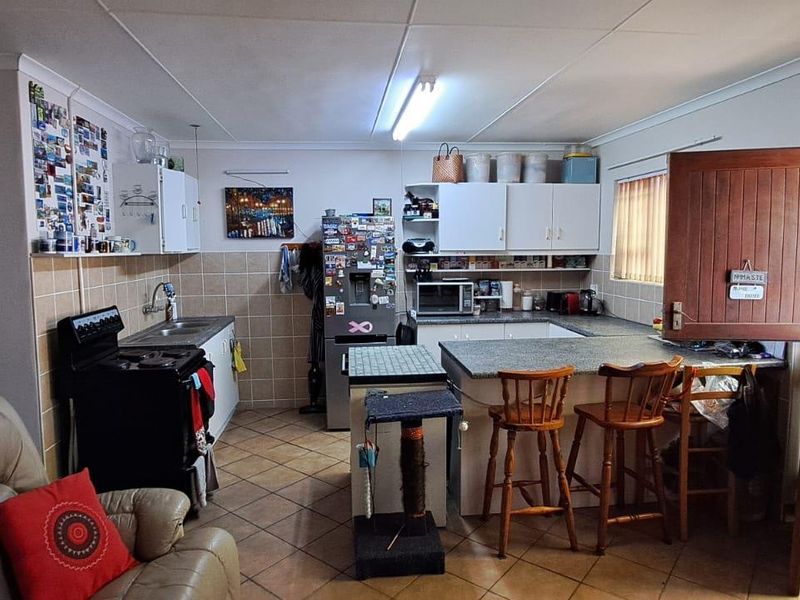 Charming Facebrick Full Title Townhouse in a Popular Complex - Photo 9