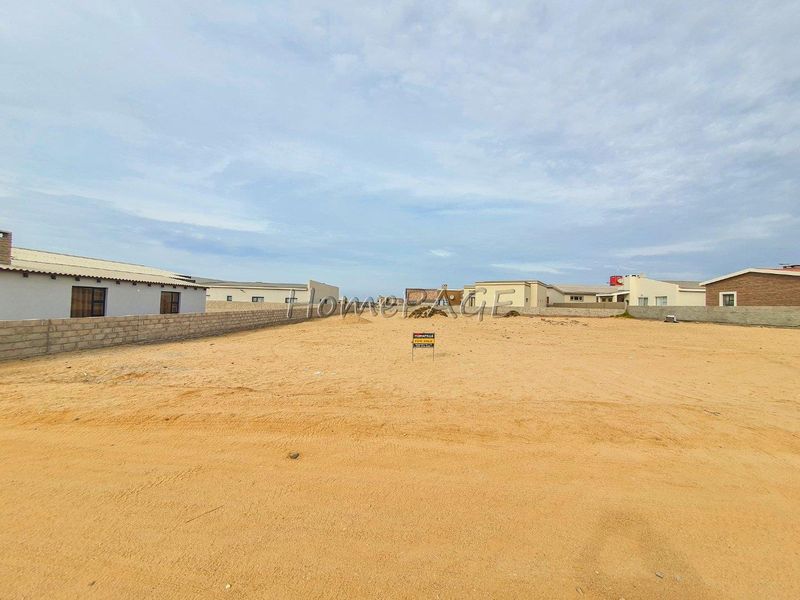 Ext 11 (Sun Bay), Henties Bay:  Vacant plot is for Sale - Photo 2