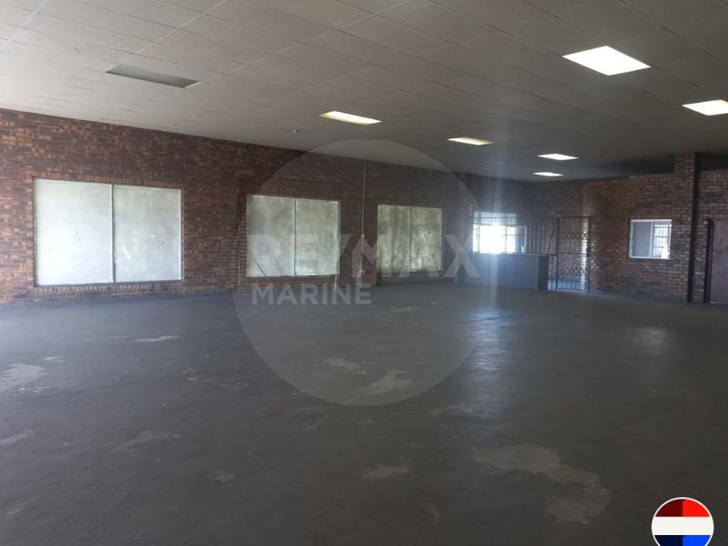 INDUSTRIAL WORKSHOP DREAM – ±650m2 of Opportunity! - Photo 10