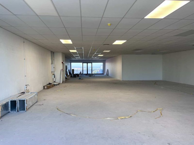 Prime Office Space in Sable Square Centre - Photo 6