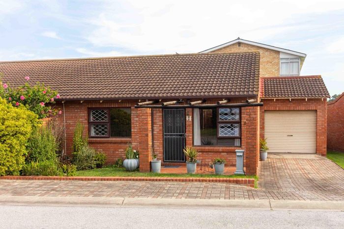 Property #2093701, Townhouse Rental Monthly in Taybank