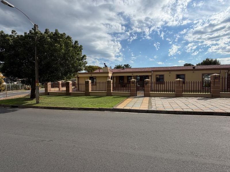 5 Bedroom House For Sale In Elim Kuils River - Photo 2