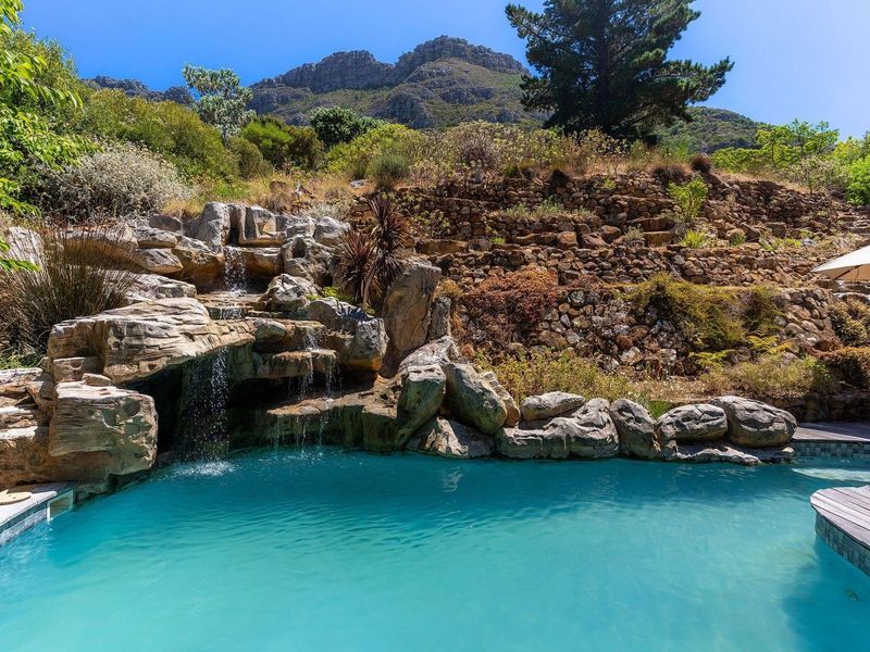 Beautiful North Facing “Philip Briel Designed”, family home. - Photo 3