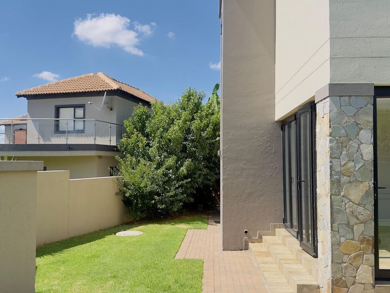 Modern Double-Storey Townhouse For Sale in Blue Valley Security Estate - Photo 2