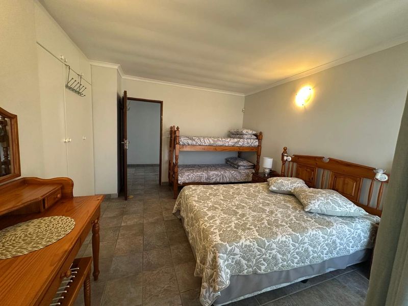 4 Bedroom Townhouse  – Prime CBD Location - Photo 8