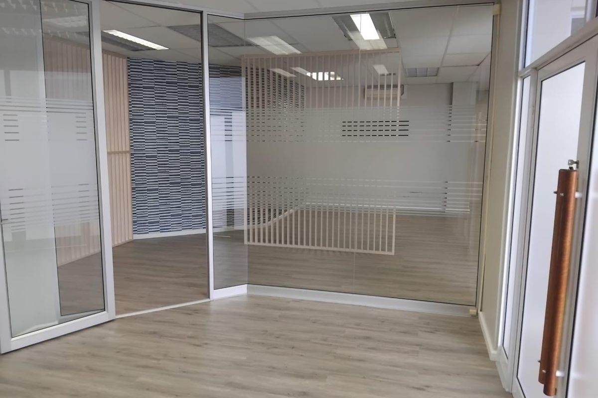 Modern & Spacious Commercial Office Space To Rent - Photo 5