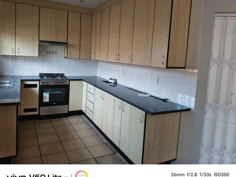 Neat and Quaint Facebick Simplex for Sale - Photo 8