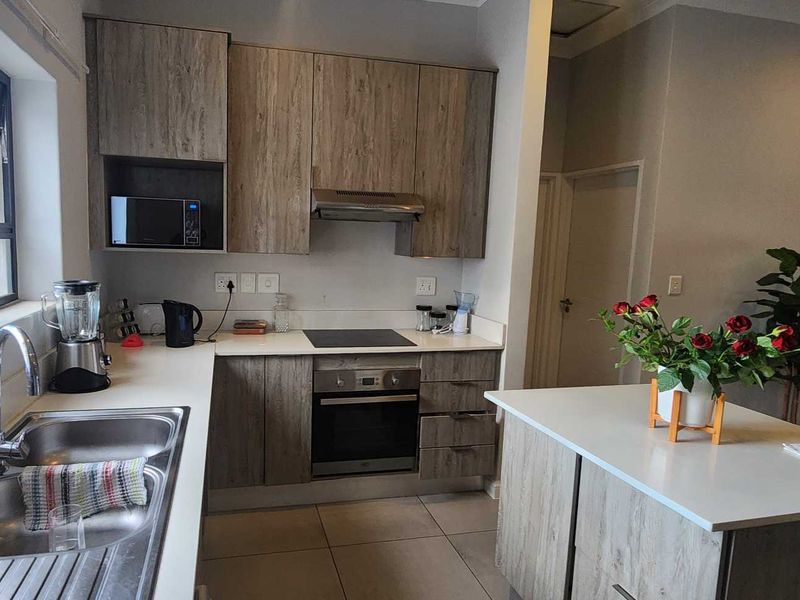 2 Bedroom  Apartment in the heart of Morningside for sale - Photo 7